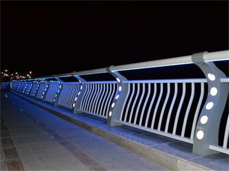 灯光护栏