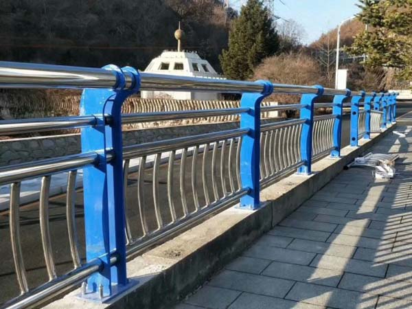 不锈钢复合管护栏